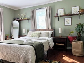 3 camere, una scrivania, ferro/asse da stiro, Wi-Fi gratuito