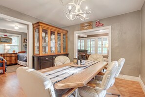 Dining - Hillside Home on 4 Wooded Acres by Sunday Lake (Wakefield)