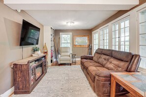 TV, fireplace, DVD player, video library