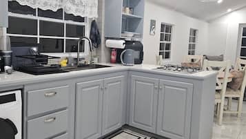 Microwave, stovetop, paper towels