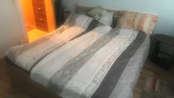 1 bedroom, iron/ironing board