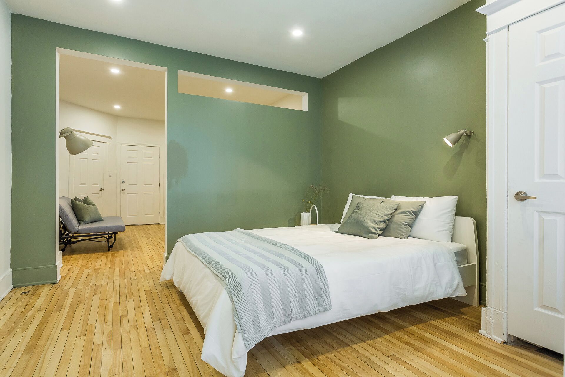 1 bedroom, iron/ironing board, WiFi, bed sheets