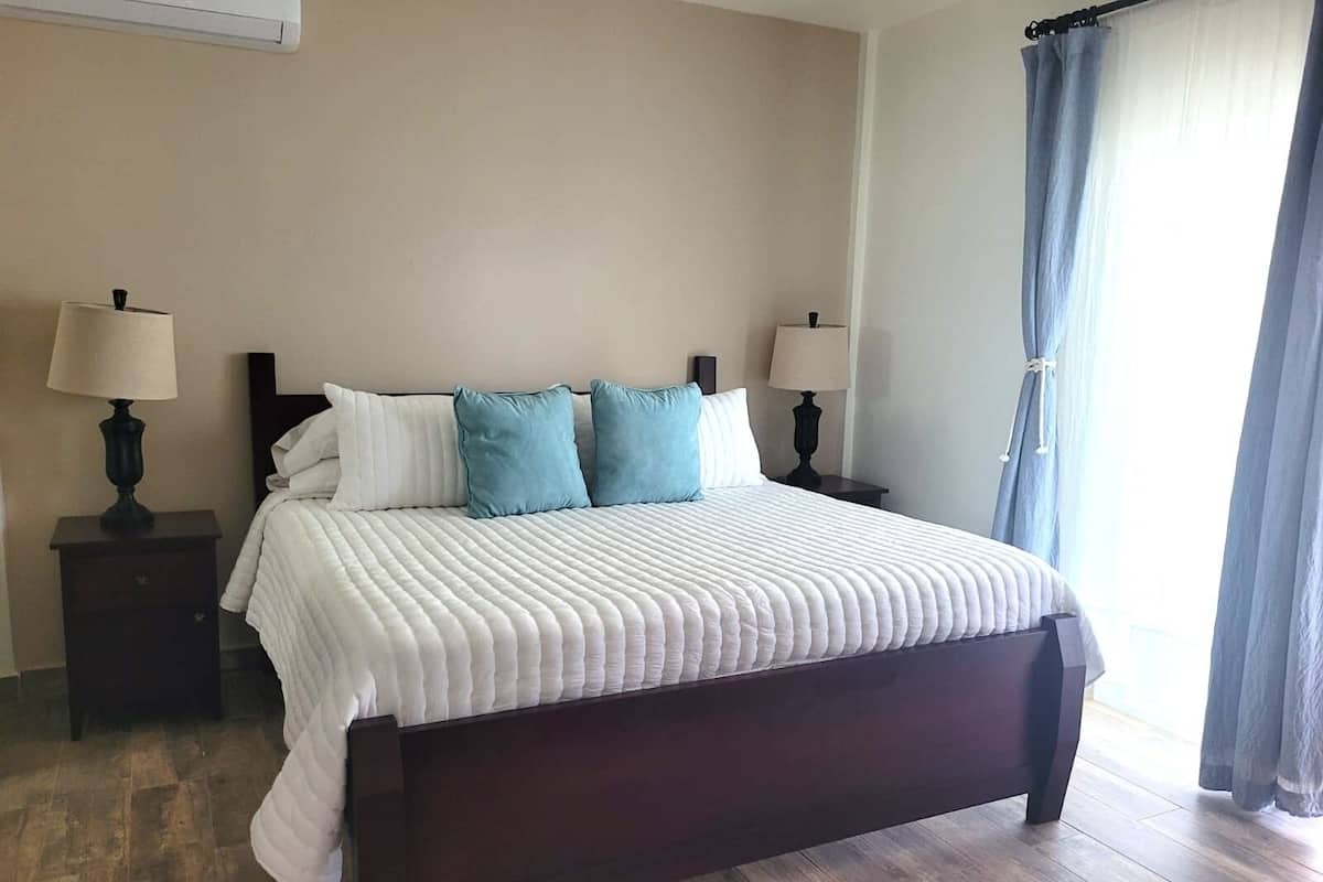 1 habitación, sábanas de algodón egipcio y ropa de cama de alta calidad