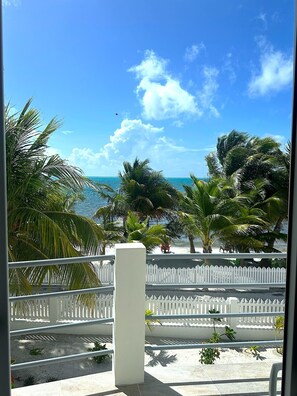 Beach/ocean view - Ashton Court Belize (Caye Caulker)
