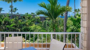 Condo, 1 King Bed with Sofa bed (Alii Villas#304 Top Floor Condo with ) | Property grounds - Alii Villas#304 Top Floor Condo With Ocean Views! (Kailua-Kona)