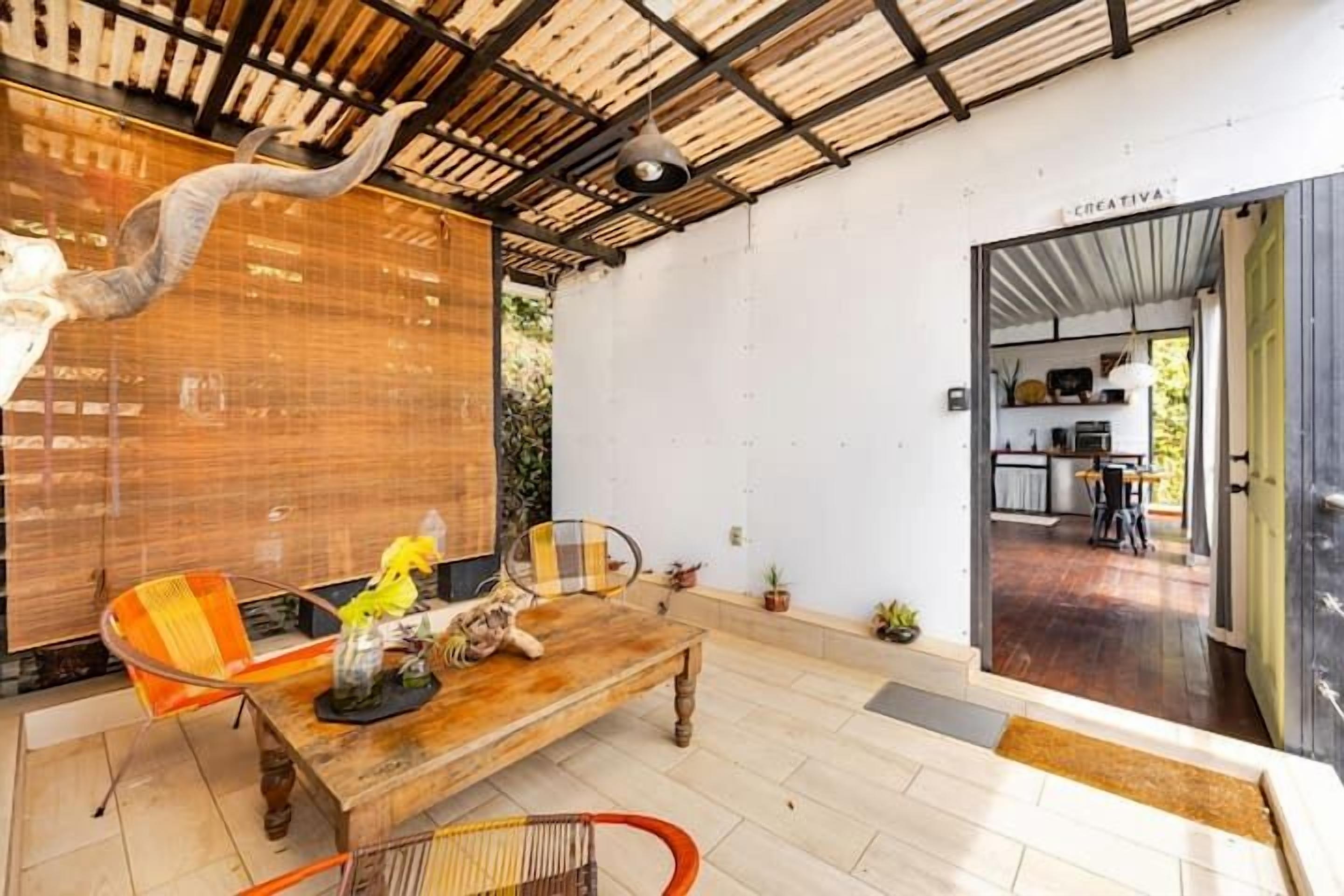 Suite monolocale Design, 1 letto queen, vista giardino | Terrazza/patio