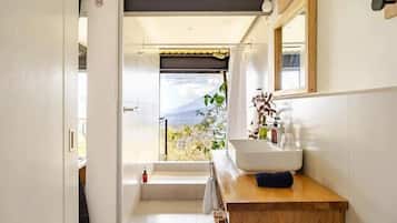 Panoramic Studio Suite, 1 Queen Bed, Balcony, Mountain View | Bathroom | Shower, eco-friendly toiletries, hair dryer, towels