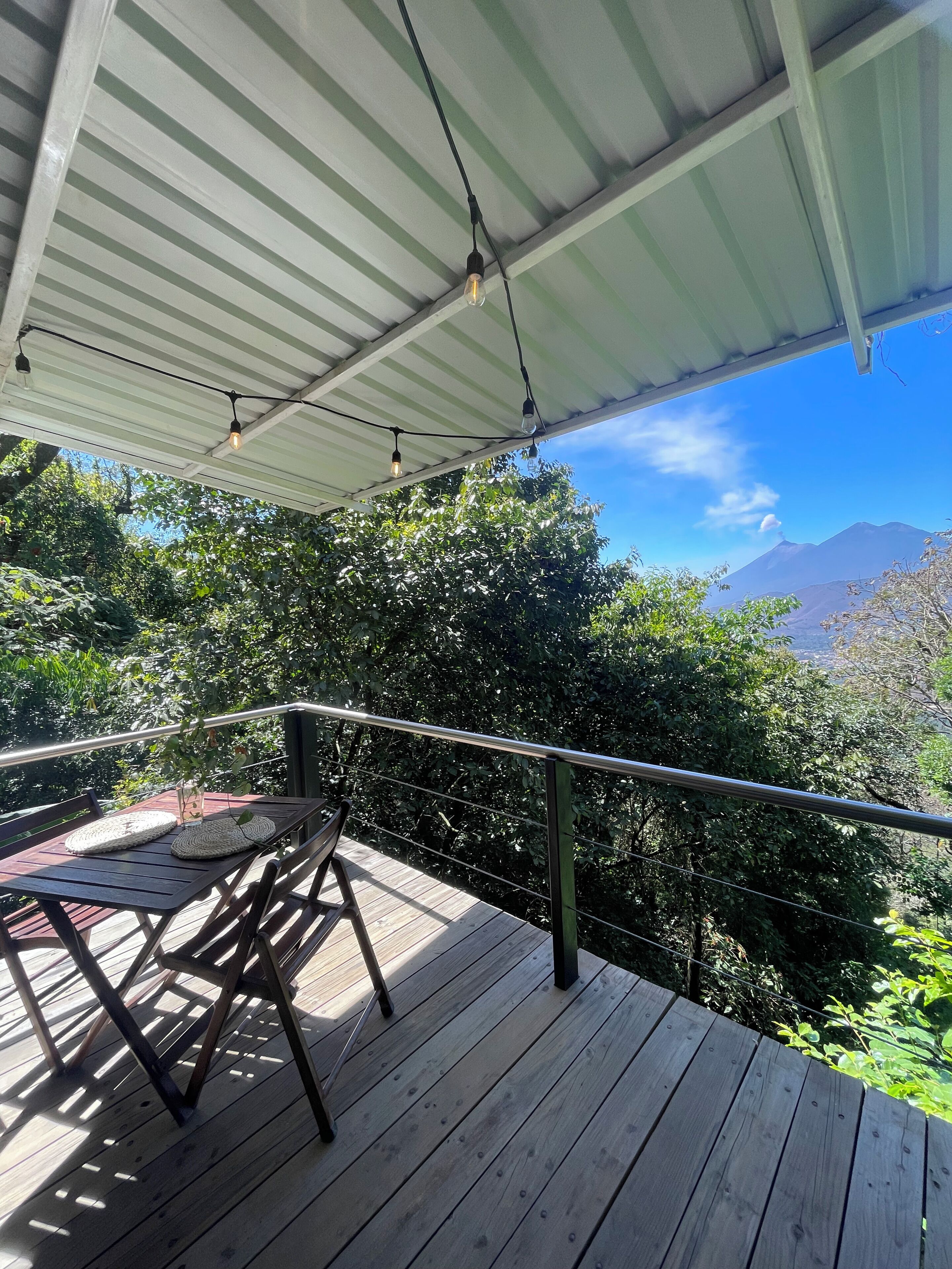 Cabane Luxe, 1 grand lit, balcon, vue montagne | Balcon