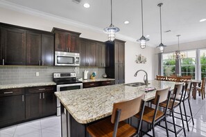 Fridge, microwave, oven, stovetop - 948B - 4BR $700+ in freebies incl golf, Pool (Miramar Beach)