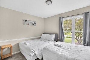 4 chambres, fer et planche à repasser, Wi-Fi gratuit