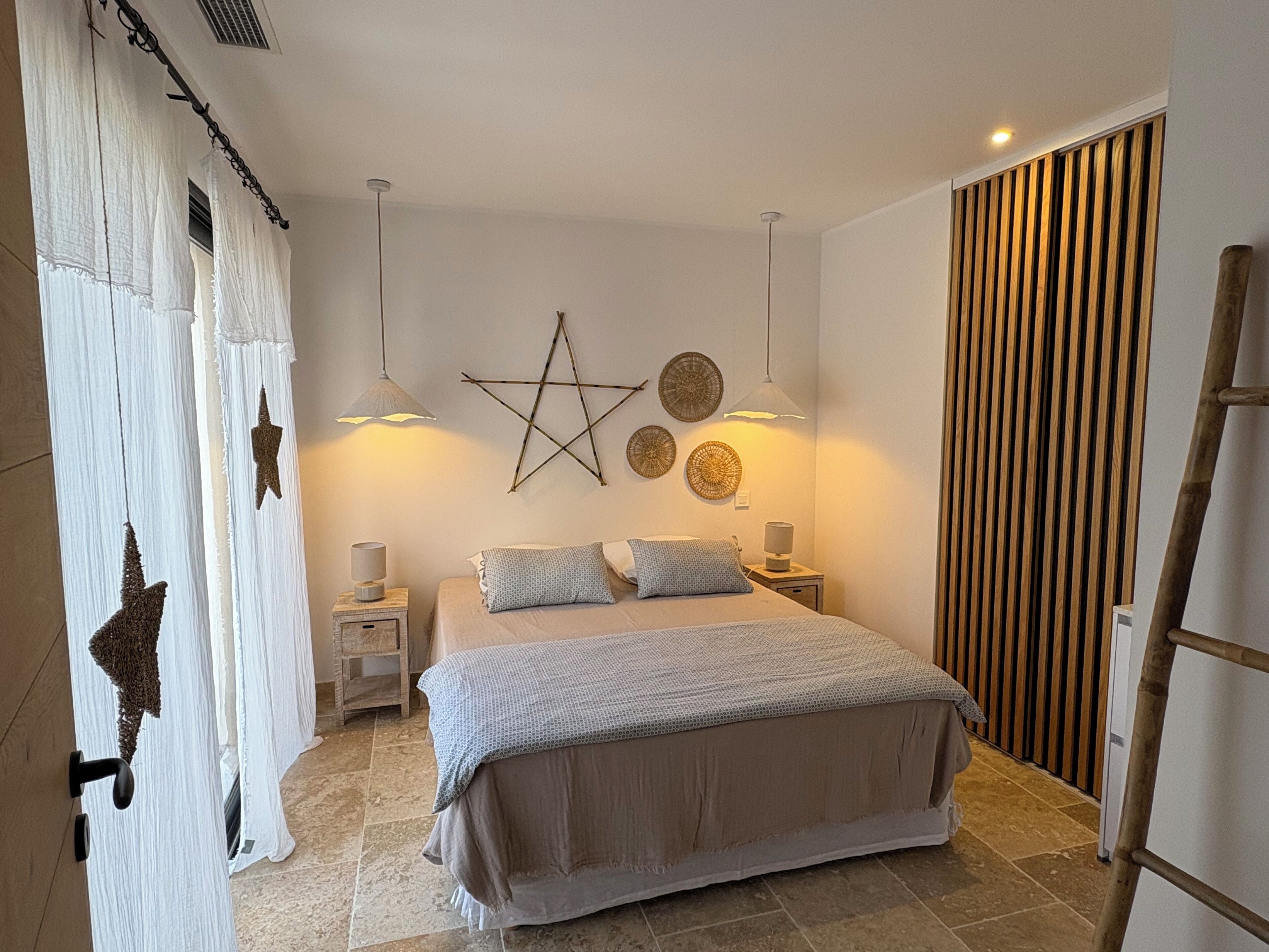 3 bedrooms, iron/ironing board, travel crib, WiFi