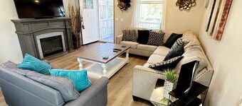 Cozy 2BED 2BATH Home with central AC