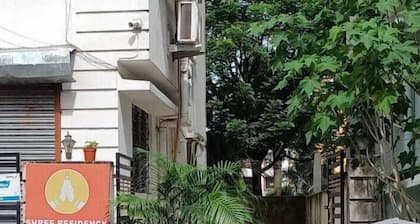 9-bedroom building in fabulous Kolkata with WiFi, fitness room, AC