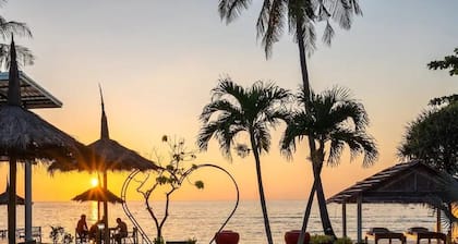 Villa Near by Beach El Pillax Lanta Resort