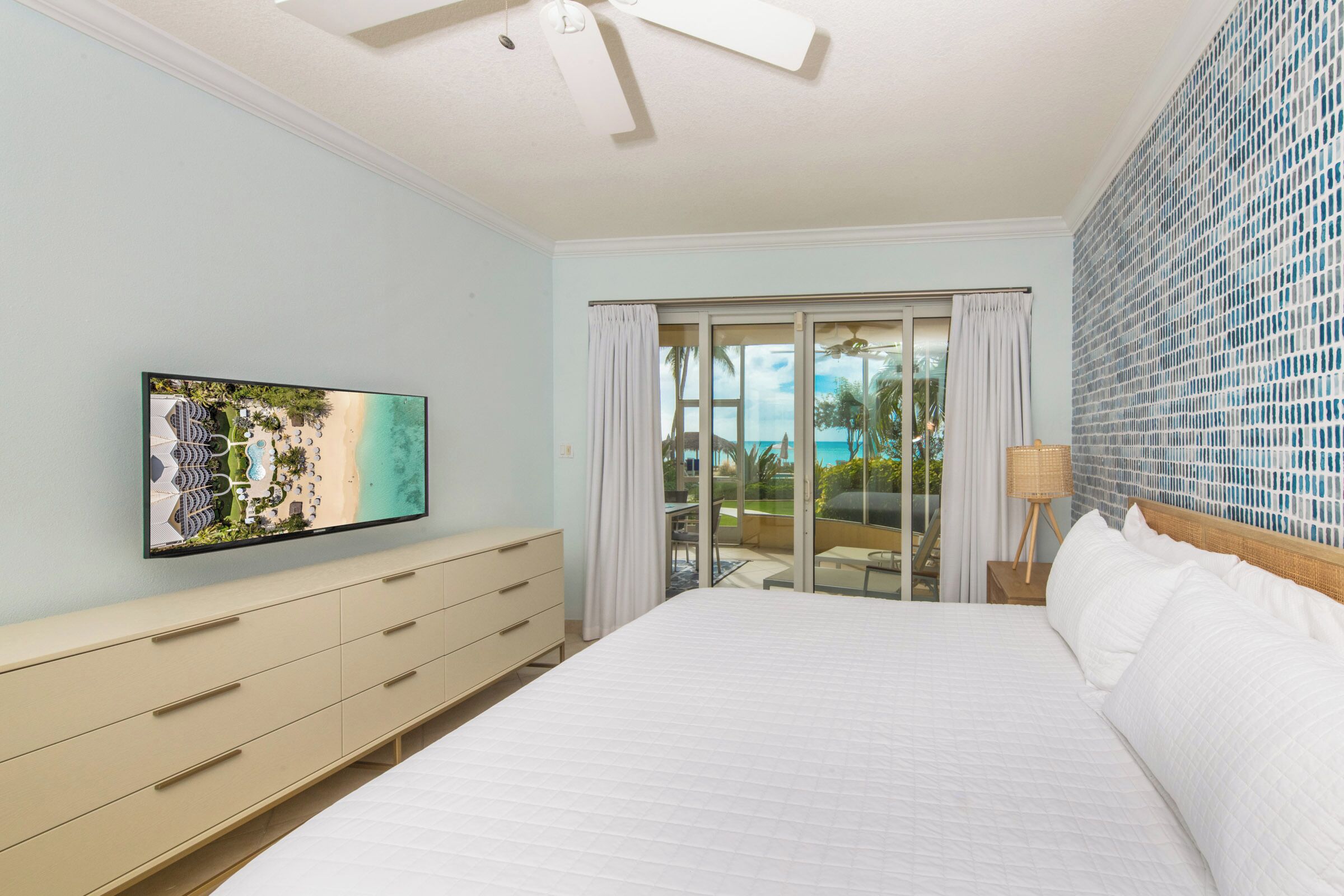 3 dormitorios, tabla de planchar con plancha, wifi gratis y ropa de cama