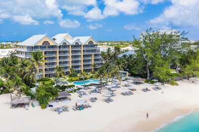 The Meridian, Villa 7, Ocean Front, Second floor, 3BR/3B, fully equipped.