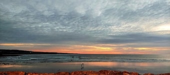 Wild Atlantic Way cottage,  10km from Cliffs of Moher,  5km from Lahinch. 