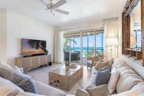 Una televisión, un reproductor de DVD