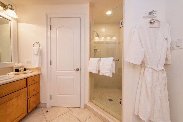 Shower, hair dryer, towels, soap - The Meridian Villa 24, Fourth floor, 3BR/3B, Oceanfront, fully equipped. (Seven Mile Beach)