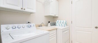 The Meridian Villa 24, Fourth floor, 3BR/3B, Oceanfront, fully equipped.