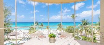 The Meridian Villa 24, Fourth floor, 3BR/3B, Oceanfront, fully equipped.