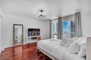 1 室のベッドルーム、アイロン / アイロン台、WiFi (無料)、ベッドシーツ