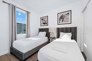 5 Schlafzimmer, Bügeleisen/Bügelbrett, kostenloses WLAN, Bettwäsche