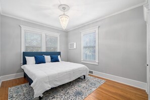 Iron/ironing board, free WiFi - Rocket City Residence (Huntsville)