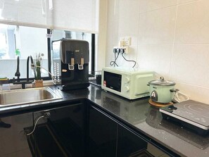 Micro-ondes, plaque de cuisson