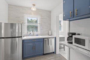 Fridge, microwave, oven, stovetop - Lake View Farmhouse | Near Watkins & Wineries (Burdett)