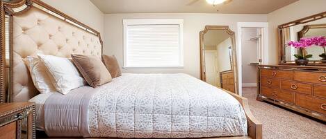 3 bedrooms, iron/ironing board, bed sheets