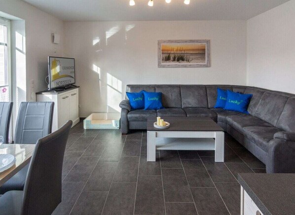 Living area - Lucky Comfortable Holiday Residence (Norden)