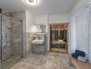 House | Bathroom - Villa Belle Ile Comfortable Holiday Residence (Binz)