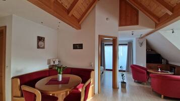 House | Tempat makan