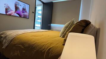 1 bedroom, free WiFi, bed sheets