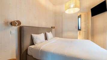 Cottage | 1 bedroom, individually furnished, bed sheets