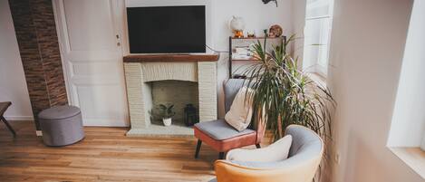 Smart TV, books