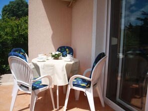 Dining - Idyllic Oasis Comfortable Holiday Residence (Porec)