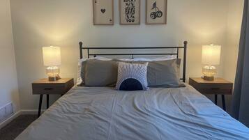 3 bedrooms, in-room safe, iron/ironing board, WiFi