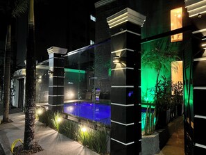Front of property - Marmeu Tombo (Guarujá)