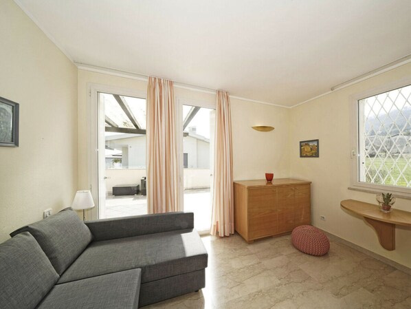 Mobile Home | Living area - Villa Perla Comfortable Holiday Residence (Lonato del Garda)