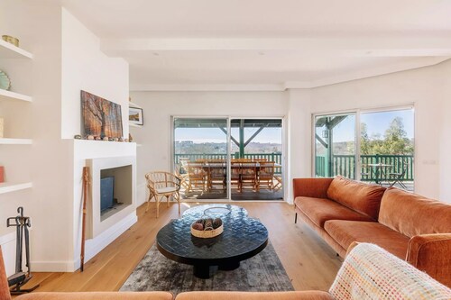 6-Bedroom Villa with Pool & Spectacular Views