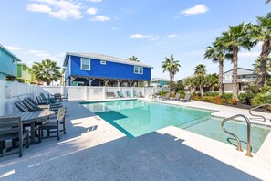 Pool - Shared Pool, Pet Friendly, Golf Cart Access (Port Aransas)