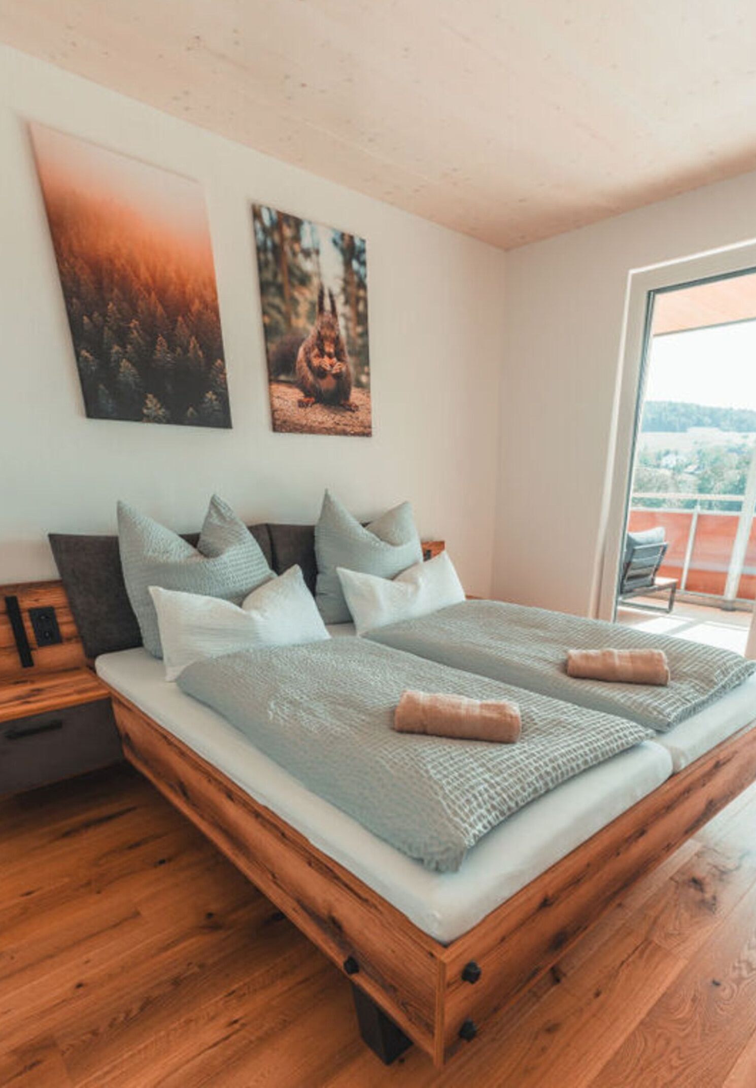 Rumah | 2 kamar tidur dan dilengkapi dengan perabotan berbeda-beda