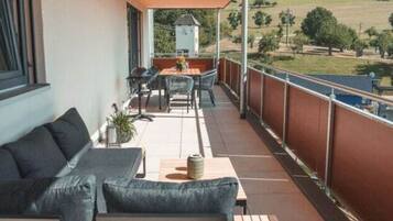 House | Dining