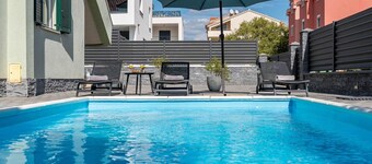 Villa S - Five Bedroom Villa with Private Pool