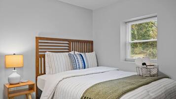 3 dormitorios, escritorio, tabla de planchar con plancha y wifi