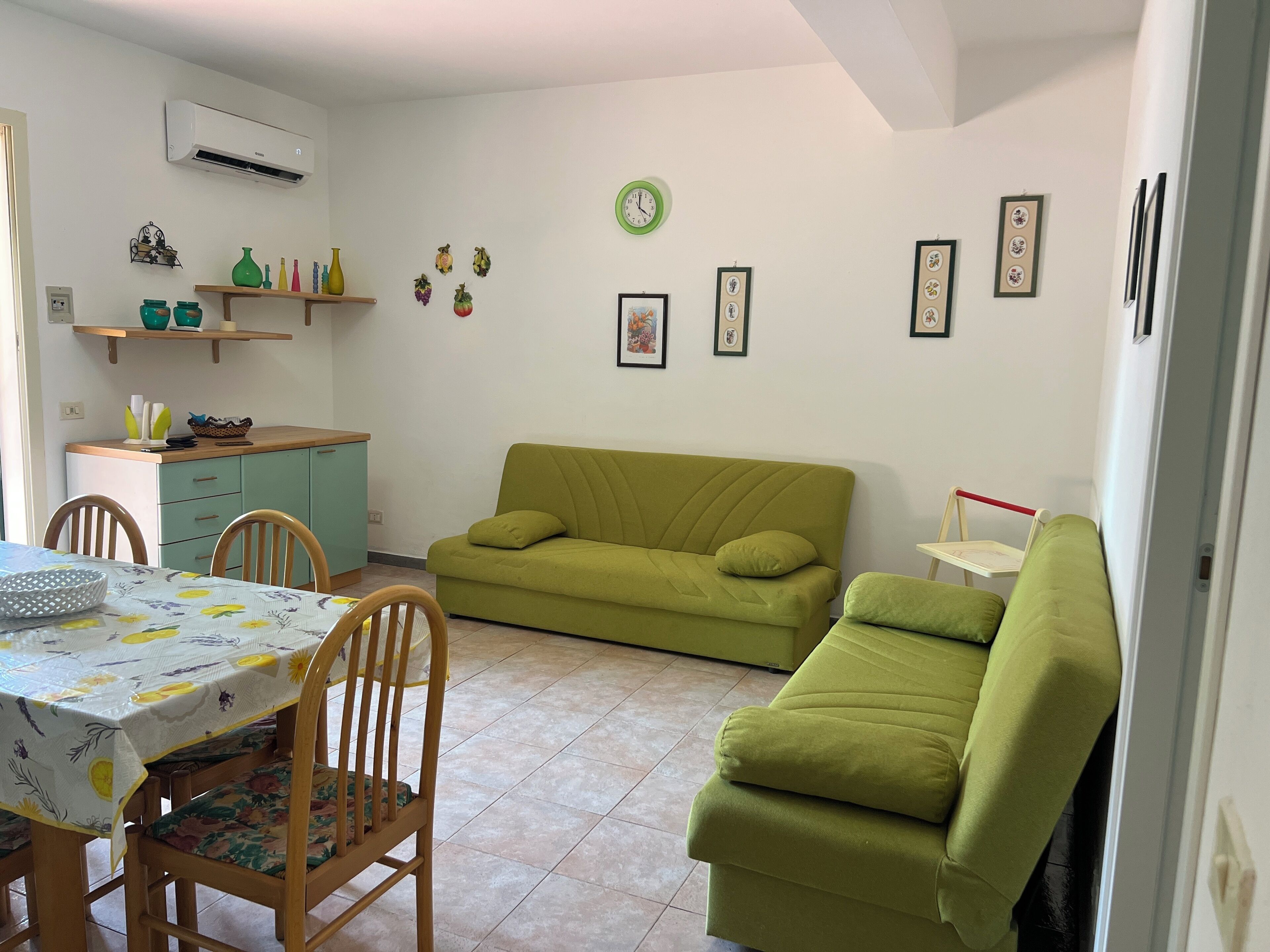 Appartamento Classic | Area soggiorno | TV a schermo piatto