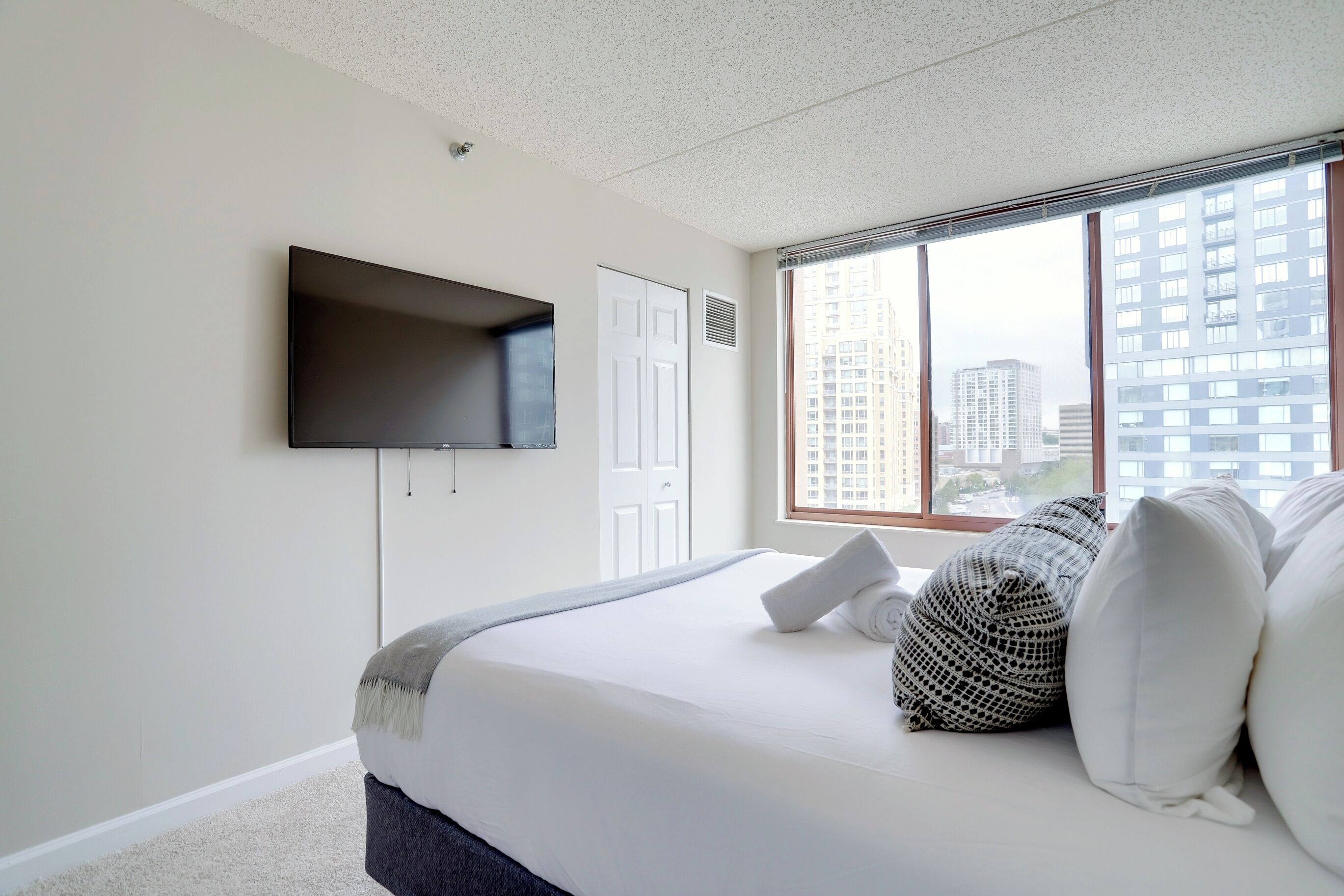 Apartment | 2 bedrooms, premium bedding, blackout curtains, iron/ironing board