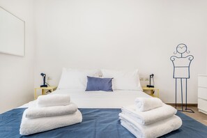 1 bedroom, iron/ironing board, WiFi, bed sheets - True Colors Vatican Home is a modern apartment near Metro A Cyprus (Roma)